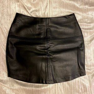 XS Lulu's Faux Leather Skirt
